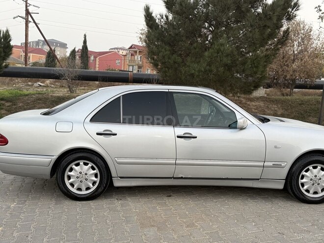 Mercedes E 240 1999, 524,065 km - 2.4 l - Bakı