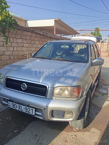 Nissan Pathfinder-8