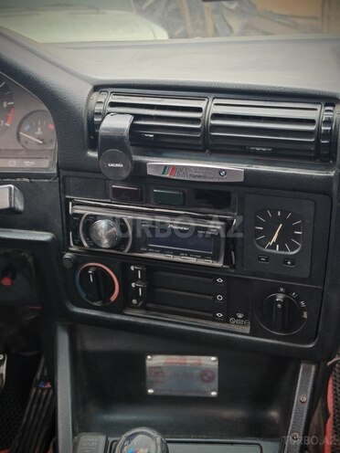 BMW 320 1988, 200,000 km - 2.0 l - Bakı