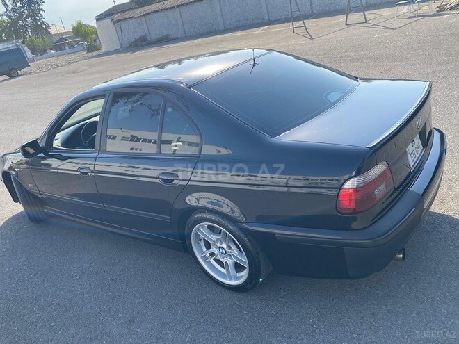 BMW 530 2001, 306,000 km - 3.0 л - Göyçay