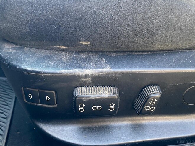 BMW 530 2001, 306,000 km - 3.0 л - Göyçay
