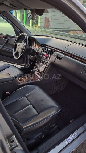 Mercedes E 320 1999, 331,000 km - 3.2 l - Şəmkir