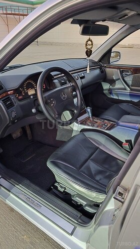 Mercedes E 320 1999, 331,000 km - 3.2 l - Şəmkir