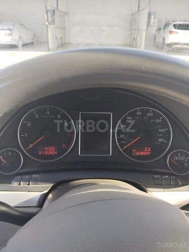 Audi A4 2005, 249,000 km - 2.0 l - Bakı