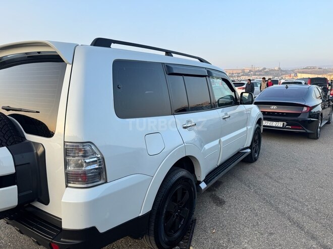 Mitsubishi Pajero 2007, 218,000 km - 3.2 l - Bakı