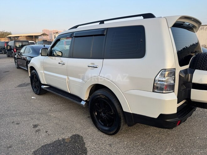 Mitsubishi Pajero 2007, 218,000 km - 3.2 l - Bakı