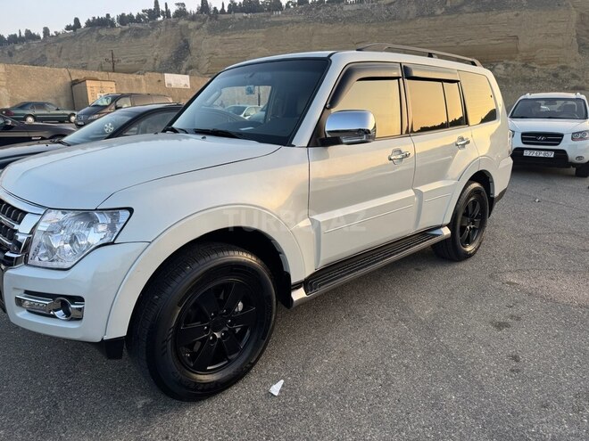 Mitsubishi Pajero 2007, 218,000 km - 3.2 l - Bakı
