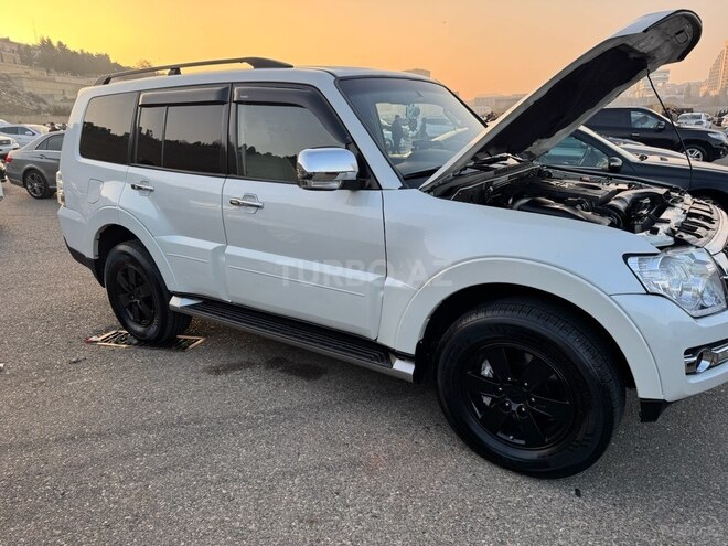 Mitsubishi Pajero 2007, 218,000 km - 3.2 l - Bakı