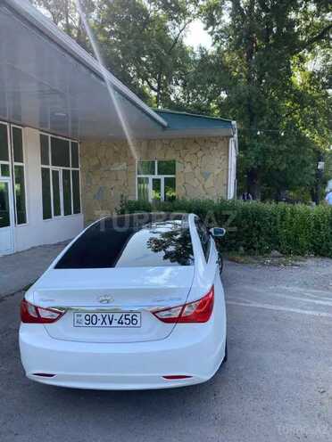 Hyundai Sonata-3