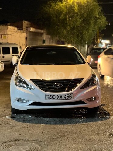 Hyundai Sonata-1