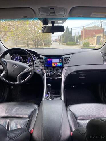 Hyundai Sonata-10