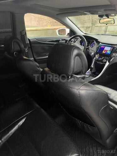 Hyundai Sonata-11