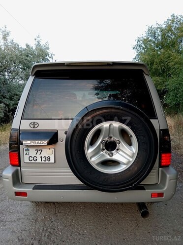 Toyota Land Cruiser Prado-11