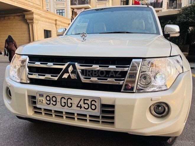 Mitsubishi Pajero 2012, 137,000 km - 3.5 л - Bakı