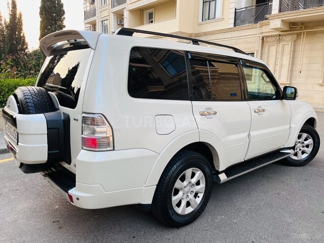 Mitsubishi Pajero 2012, 137,000 km - 3.5 л - Bakı