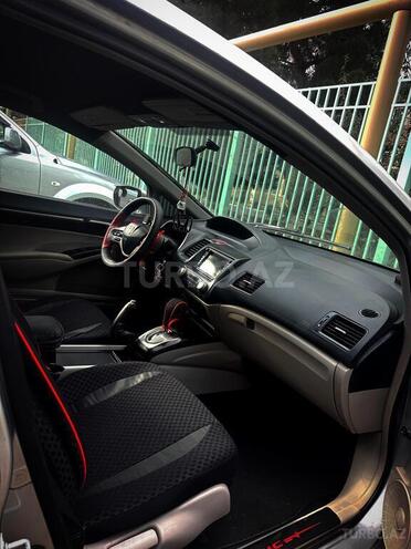 Honda Civic 2006, 256,000 km - 1.3 л - Bakı