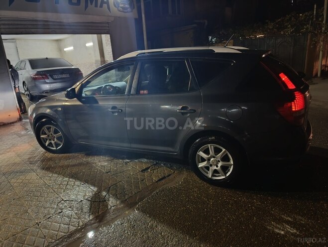 Kia  2011, 260,000 km - 1.6 l - Bakı