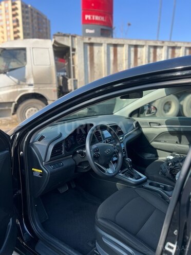Hyundai Elantra 2019, 109,000 km - 2.0 l - Bakı