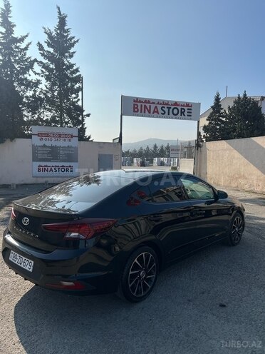 Hyundai Elantra 2019, 109,000 km - 2.0 l - Bakı