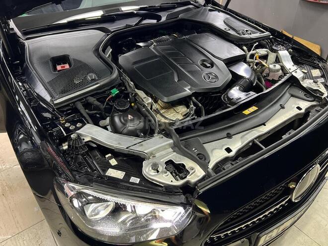 Mercedes E 300 de-13