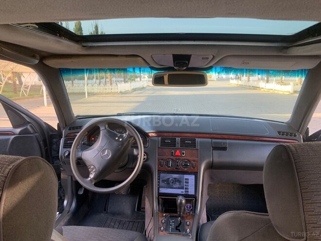 Mercedes E 220 1998, 500,000 km - 2.2 l - Bakı