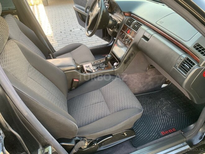 Mercedes E 220 1998, 500,000 km - 2.2 l - Bakı
