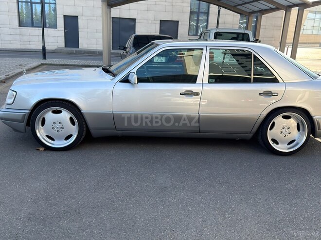 Mercedes 200 E-7