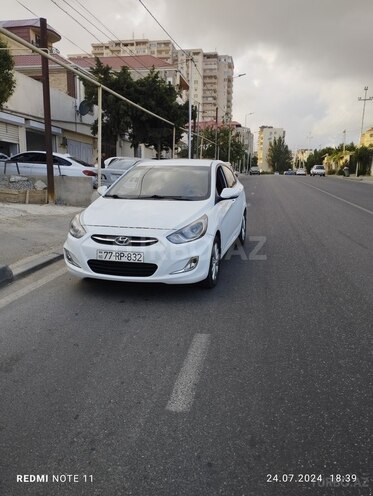 Hyundai Accent 2012, 300,000 km - 1.6 l - Bakı