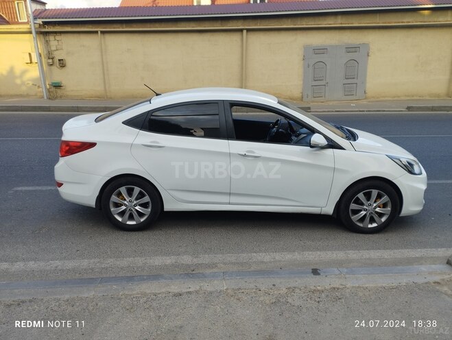 Hyundai Accent 2012, 300,000 km - 1.6 l - Bakı