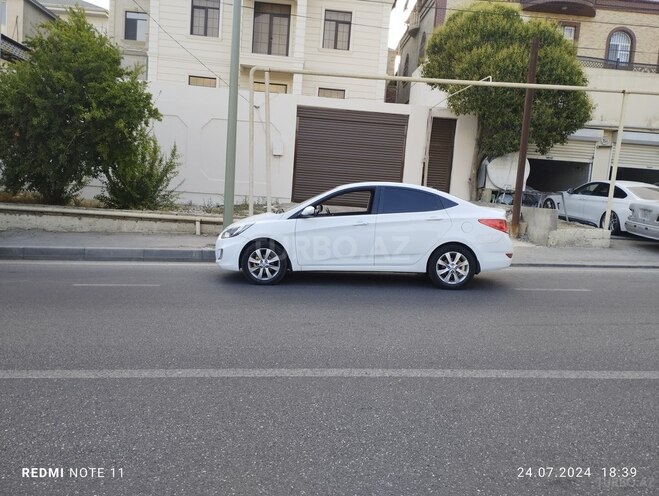 Hyundai Accent 2012, 300,000 km - 1.6 l - Bakı
