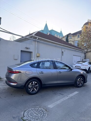 BYD Qin Plus-6
