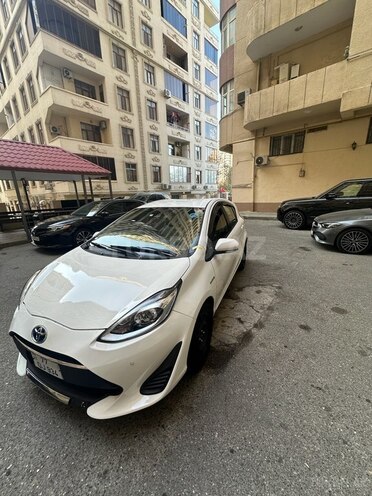 Toyota Aqua 2019, 85,000 km - 1.5 л - Bakı