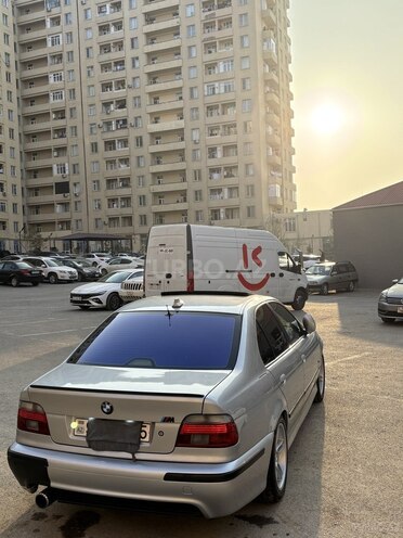 BMW 525 2002, 350,000 km - 2.5 l - Bakı