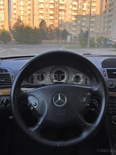 Mercedes E 270 2004, 321,000 km - 2.7 l - Bakı