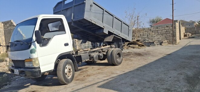 Isuzu NKR 66 E-6