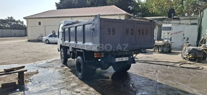 Isuzu NKR 66 E-11