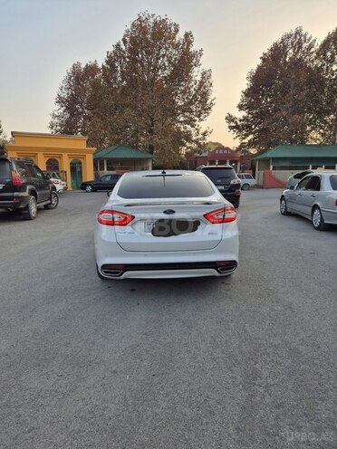 Ford Fusion (North America) 2015, 257,400 km - 2.0 l - Bərdə