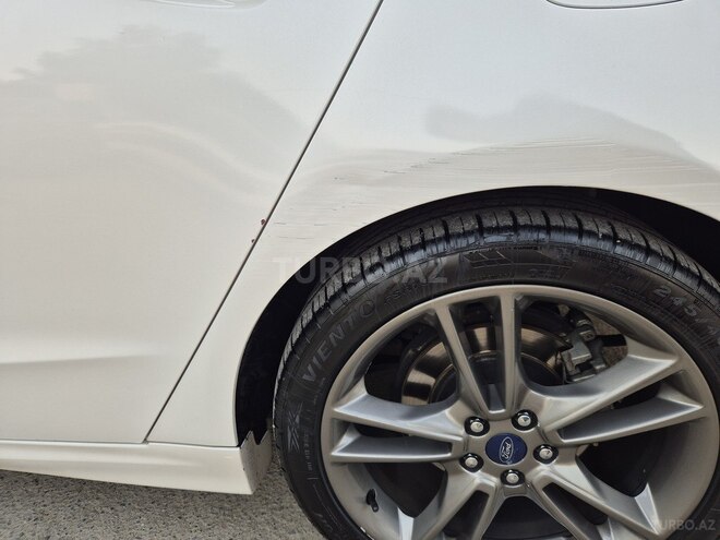 Ford Fusion (North America) 2015, 257,400 km - 2.0 l - Bərdə