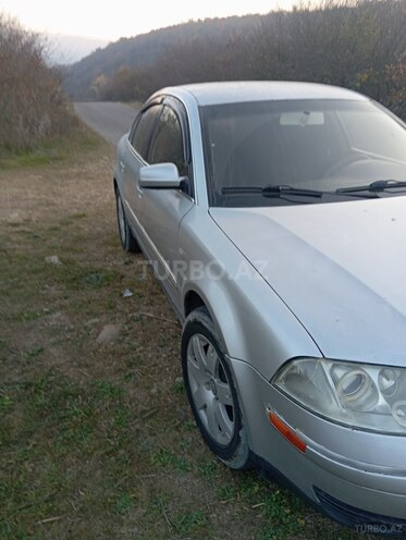 Volkswagen Passat 2002, 320,000 km - 1.8 l - İsmayıllı