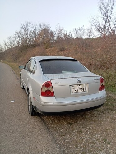 Volkswagen Passat 2002, 320,000 km - 1.8 l - İsmayıllı