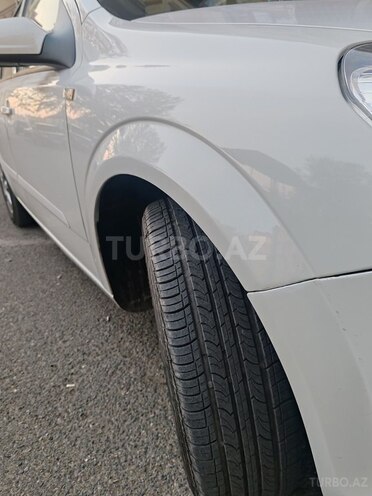 Opel Astra 2009, 194,000 km - 1.4 l - Qazax