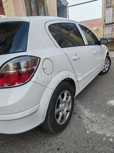 Opel Astra 2009, 194,000 km - 1.4 l - Qazax