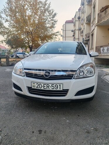 Opel Astra 2009, 194,000 km - 1.4 l - Qazax