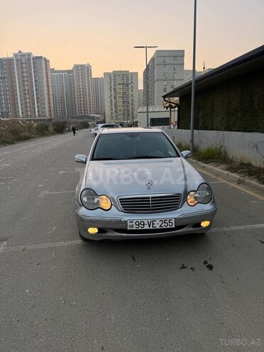 Mercedes C 240 2001, 280,000 km - 2.6 l - Bakı