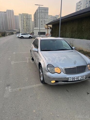 Mercedes C 240 2001, 280,000 km - 2.6 l - Bakı