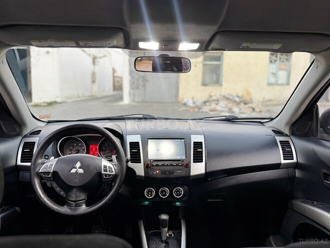 Mitsubishi Outlander 2007, 215,000 km - 3.0 l - Bakı