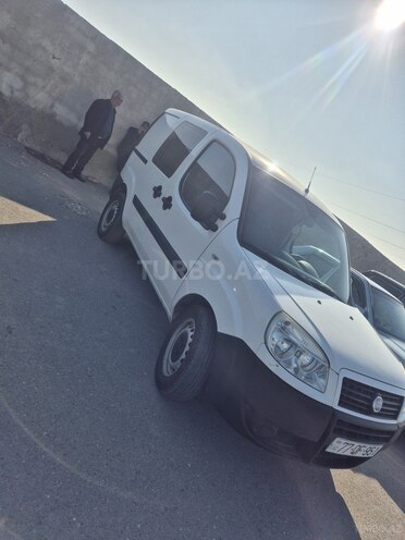 Fiat Doblo 2010, 248,244 km - 1.3 l - Bakı