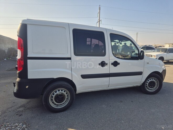 Fiat Doblo 2010, 248,244 km - 1.3 l - Bakı