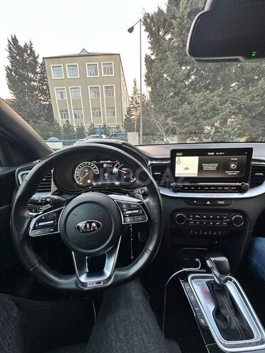 Kia ProCeed-5