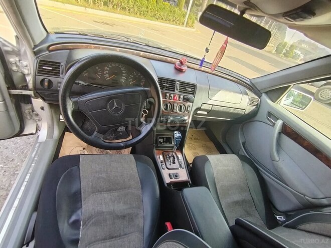 Mercedes C 200 1999, 265,200 km - 2.0 l - Masallı